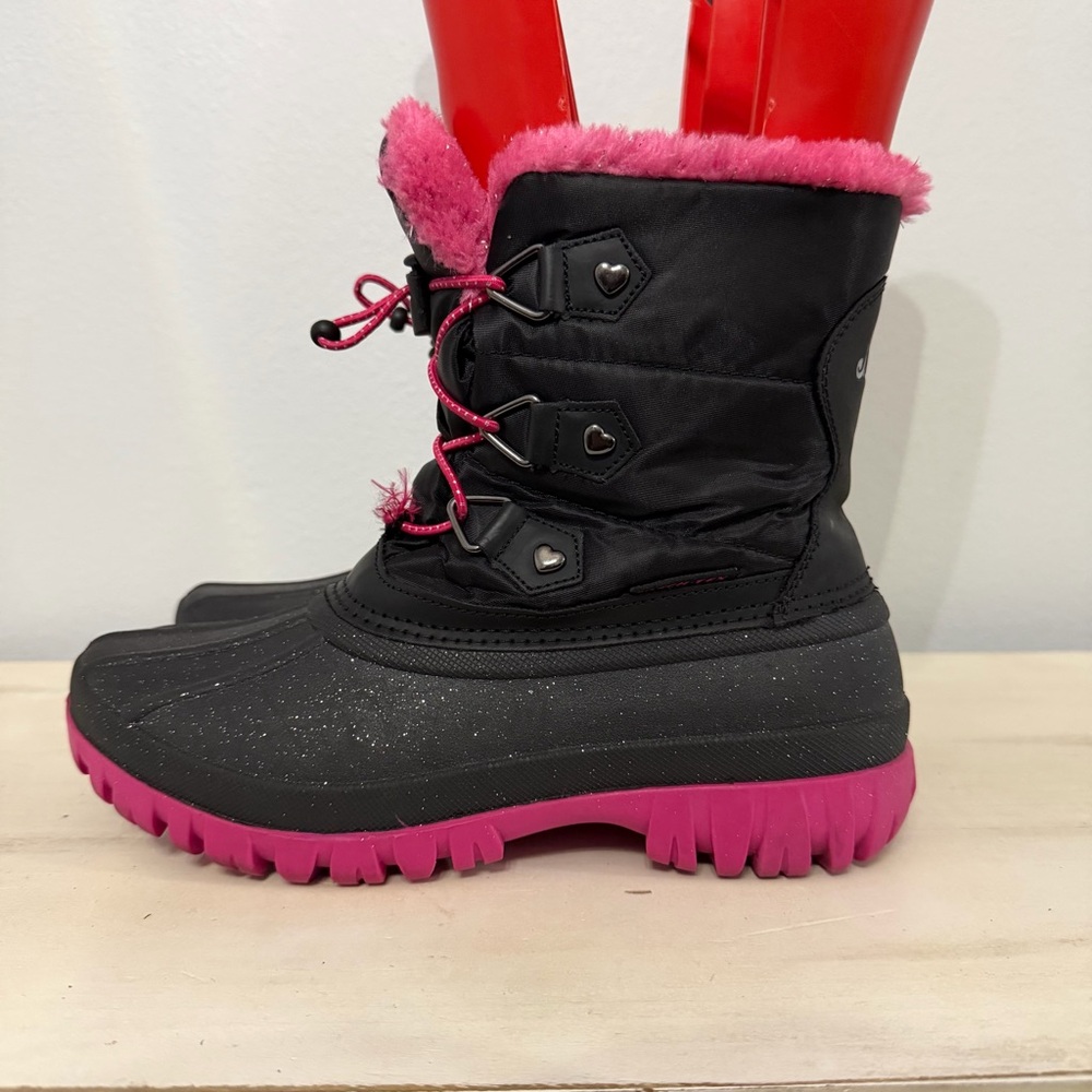 Skechers Black/Pink Snow Boots Size 4